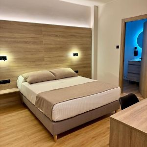 Miramar Suites